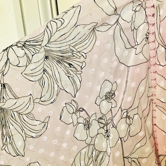 Avenue Pink chiffon Top - Picture 5 of 5